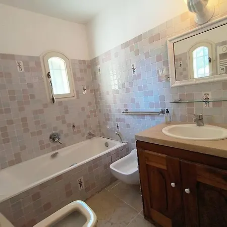 Villa Avec Piscine 8 Personnes *