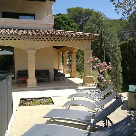 Villa Avec Piscine 8 Personnes